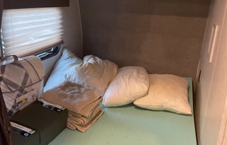 Super Light Toy Hauler, Sleeps 6, Lots of Extras!