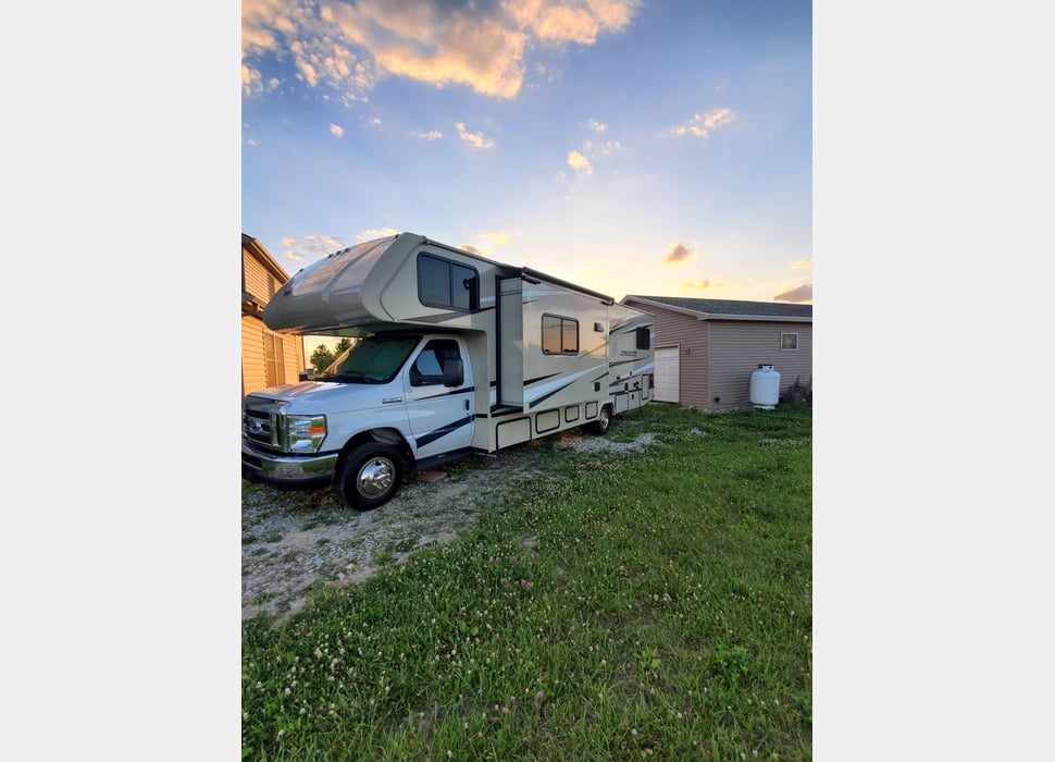 Class C Motor Home rentals in Lafayette