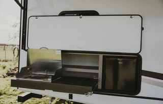 FULLY LOADED Spacious Bunkhouse