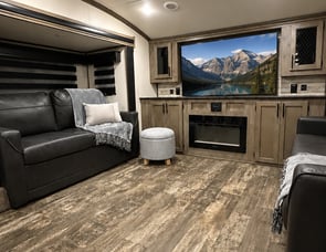 Forest River RV Sabre 37FLH