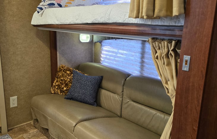 Bunk bed + convertible sofa ( with curtains and reading lights