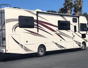 Thor Motor Coach ACE 30.3