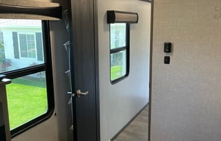 2021 CrossRoads RV Cameo CE3961MB