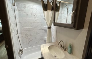 Cougar Luxury Family Bunkhouse