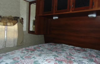 2013 Prime Time RV Avenger 26BH