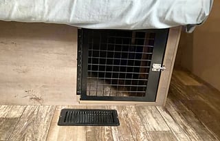 Very comfy couples camper.  Pet friendly too!!