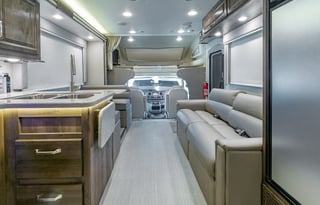 C19 *NEW* Entegra SLEEPS 8-STARLINK WiFi-MasterBed