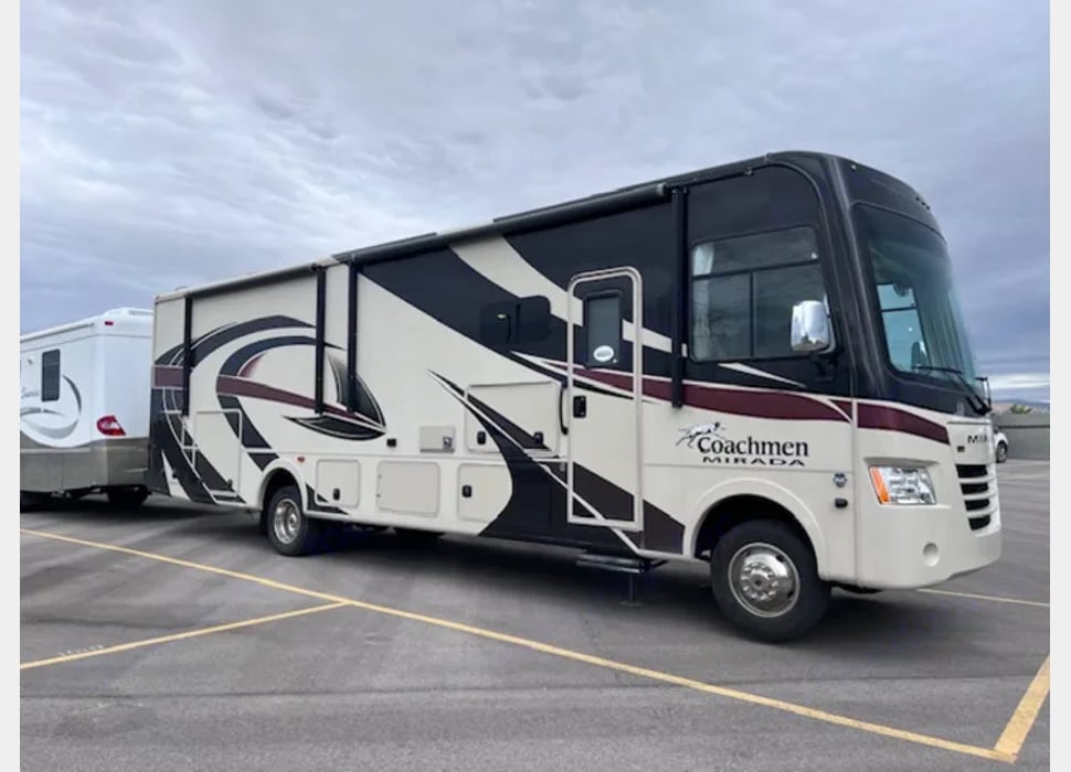 Class A Motor Home rentals in Saratoga Springs