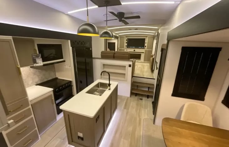 Kitchen/Living room overview