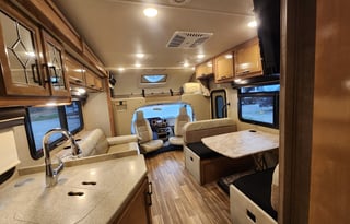 2019 Thor Motor Coach Quantum WS31