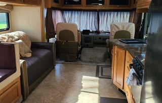 2015 Fleetwood Bounder(Delivery only)