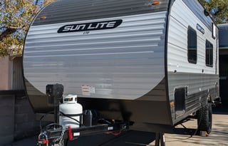 Lucinda: 2025 Sun-Lite 19RB - under 3k lbs
