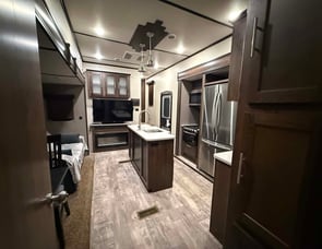 CrossRoads RV Volante 3601LF