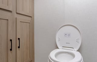 2025 Coleman 17r - Brand NEW, Compact, Easy to Tow