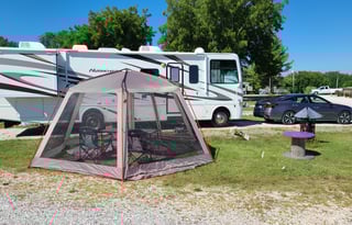 Beautiful 2011 Thor Four Winds Hurricane 32A