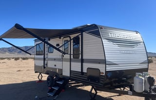 Keystone Hideout 20RDWE — Easy Tow Sleeps 5