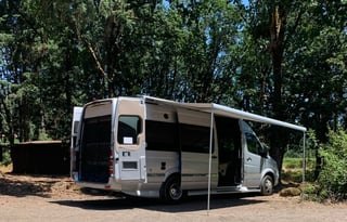Luxury Mercedes 24' Pet Friendly Van