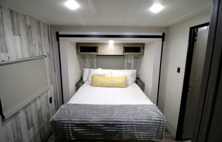 Experience "Gratitude" with our 2022 Palomino Puma 32RBFQ2 located near Table Rock Lake near Branson Missouri and Lake Of The Ozarks. Thank you from us at StoneMountainRVs(dot)com