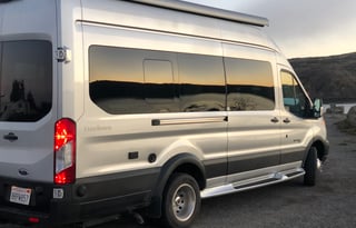 Lupe 2020 Coachmen  Beyond 22C