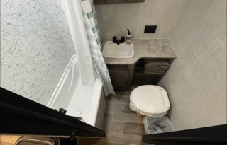 LIKE NEW 2021 Gulf Stream RV