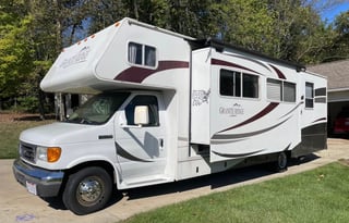 Jake & Amy’s family fun RV