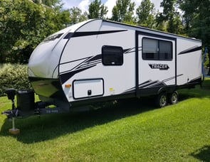 Prime Time RV Tracer 24DBS