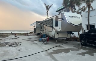 2 bedroom, 2 full baths, fifth wheel