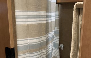 2016 Thor Motor Coach Axis 25.1