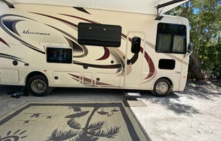 Luxury RV Camping - 2018 Thor Hurricane