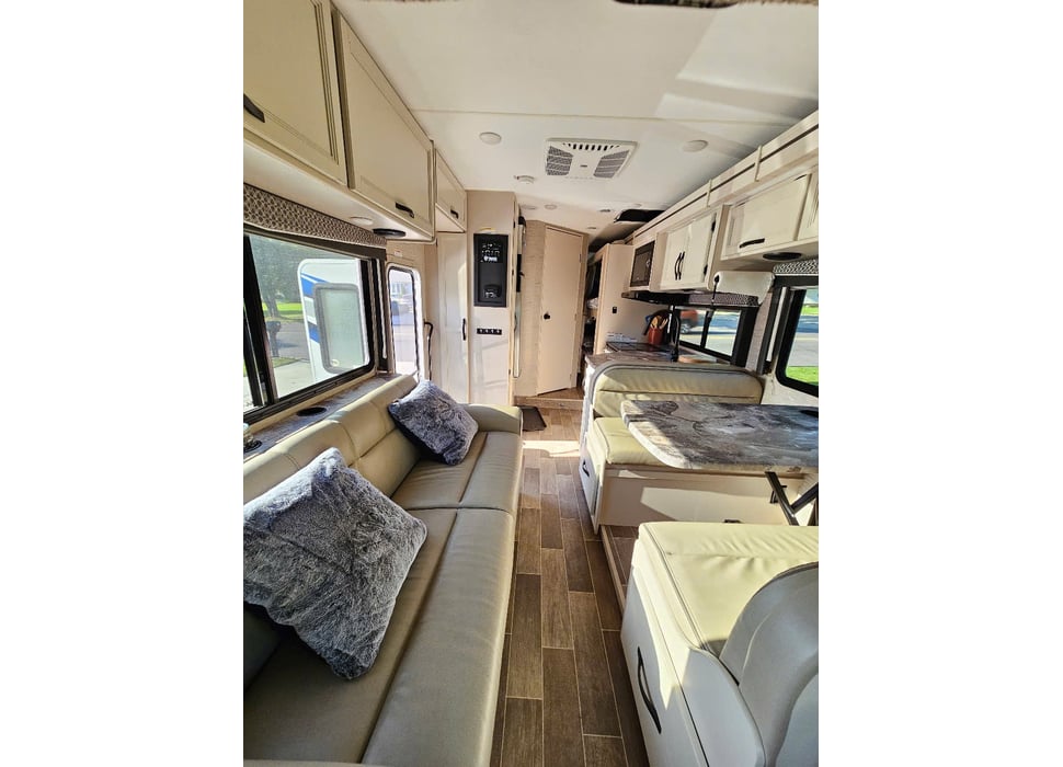 Class C Motor Home rentals in Princeton