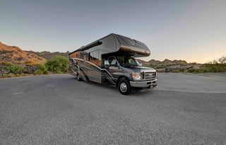 New Winnebago Class C Family Bunkhouse