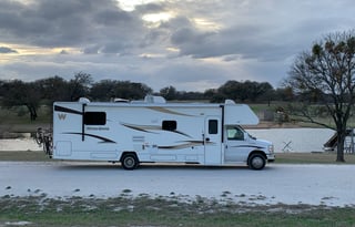 2014 Winnebago Minnie Winnie 31K