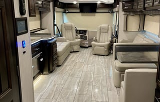 Luxury Mountain Climber