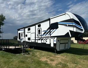Keystone RV Fuzion 379