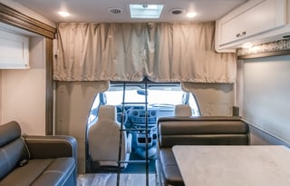 2024 Gulfstream 32ft W/ BUNKS