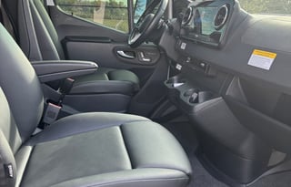 2023 Renegade Vienna 25VRML, Mercedes 3500 Chassis