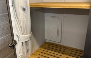 Avo-Launch, 2024 Mercedes Sprinter - King Size Bed