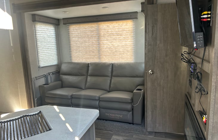 Sofa and all 3 recline fully