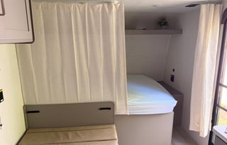 Lightweight Family Bunkhouse; Easy Tow; Stocked!