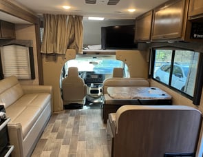 Thor Motor Coach Chateau 27R