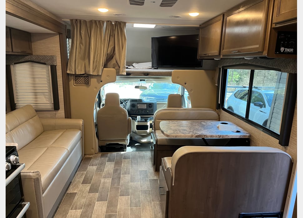 Class C Motor Home rentals in Port Perry