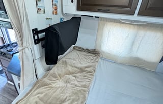 Rainbow Chaser (All Amenities FREE)