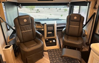 2022 Holiday Rambler Vacationer 35K