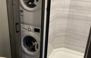 2021 DRV Luxury Suites FullHouse JX450