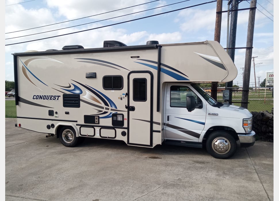 Class C Motor Home rentals in Dardanelle