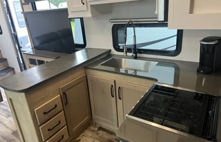 2023 Keystone RV Raptor 424