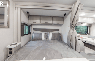 Rolling Retreat 2023 Mercedes Thor Four Winds 24LT