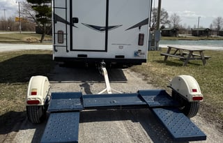 Explore the Country 2023 Coachman Freelander 22FT