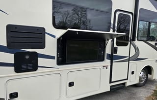 2022 Entegra Coach Vision 29F - Wally