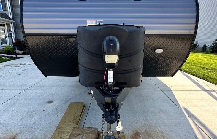 dual 30 gal propane tanks!